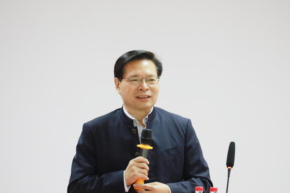 新澳门游戏网站入口科技召开成立25周年座谈会